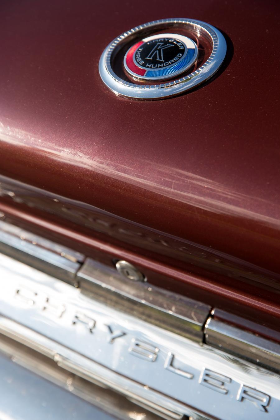 Логотип Chrysler 300К Convertible 1964 года  (фото 16 из 19)
